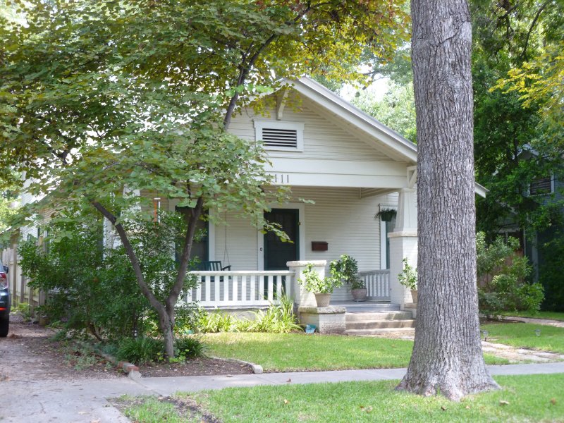 Hyde Park Neighborhood Guide Living in Hyde Park Austin 78751