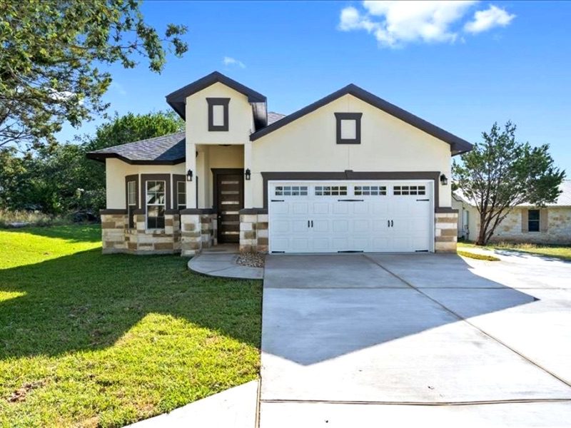 mountain creek lakes dripping springs neighborhood guide