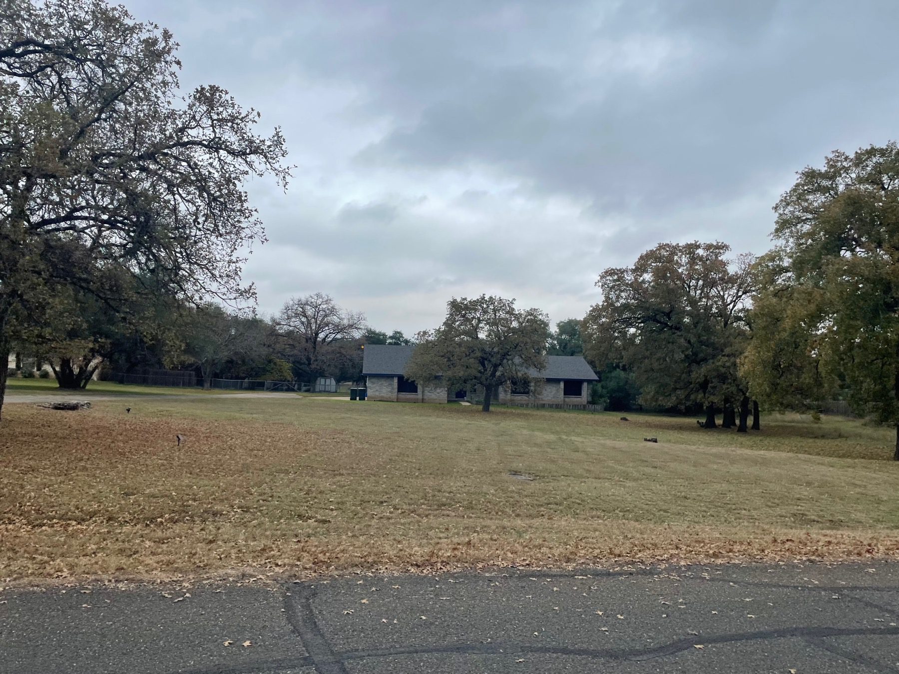 round rock acreage lot in great oaks