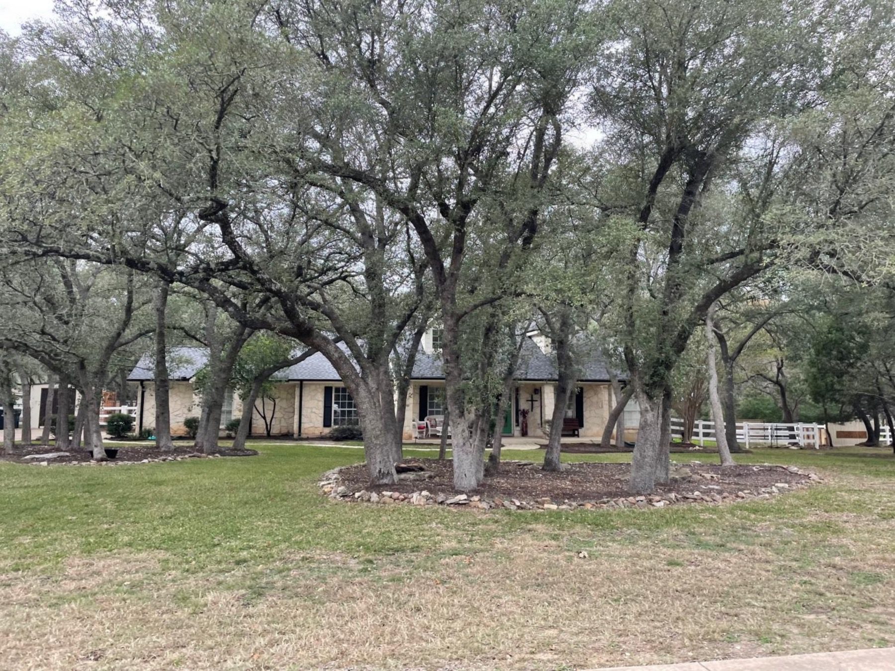 ridgewood estates home on wooded lot