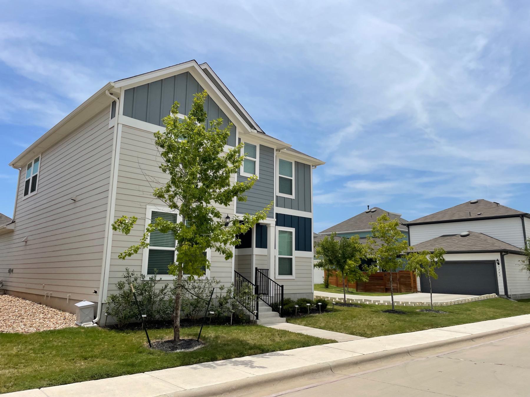 home in 51 East Austin 78723
