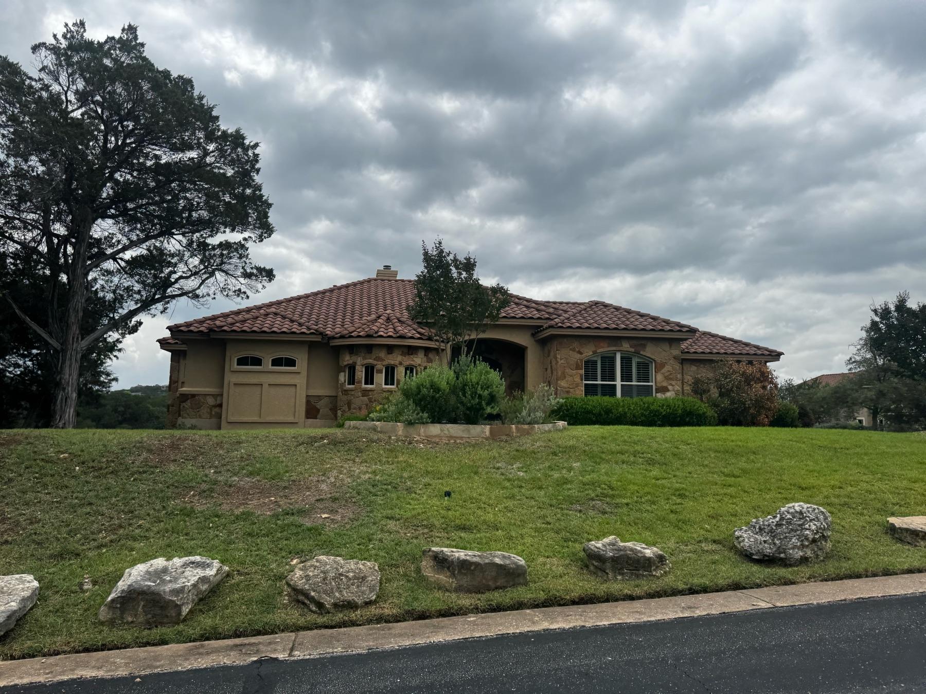 pointe home jonestown tx tile roof