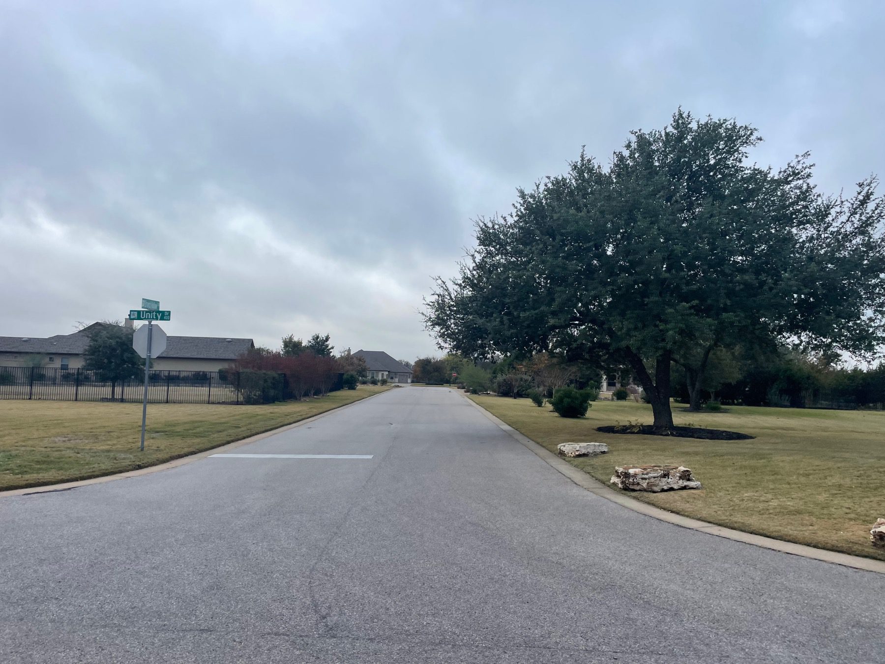 Reagans overlook street in leander