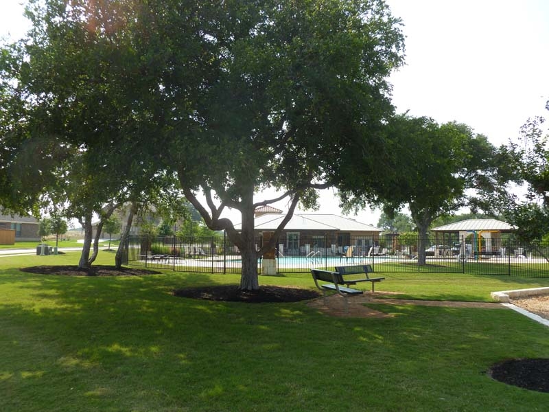 paloma lake community pool