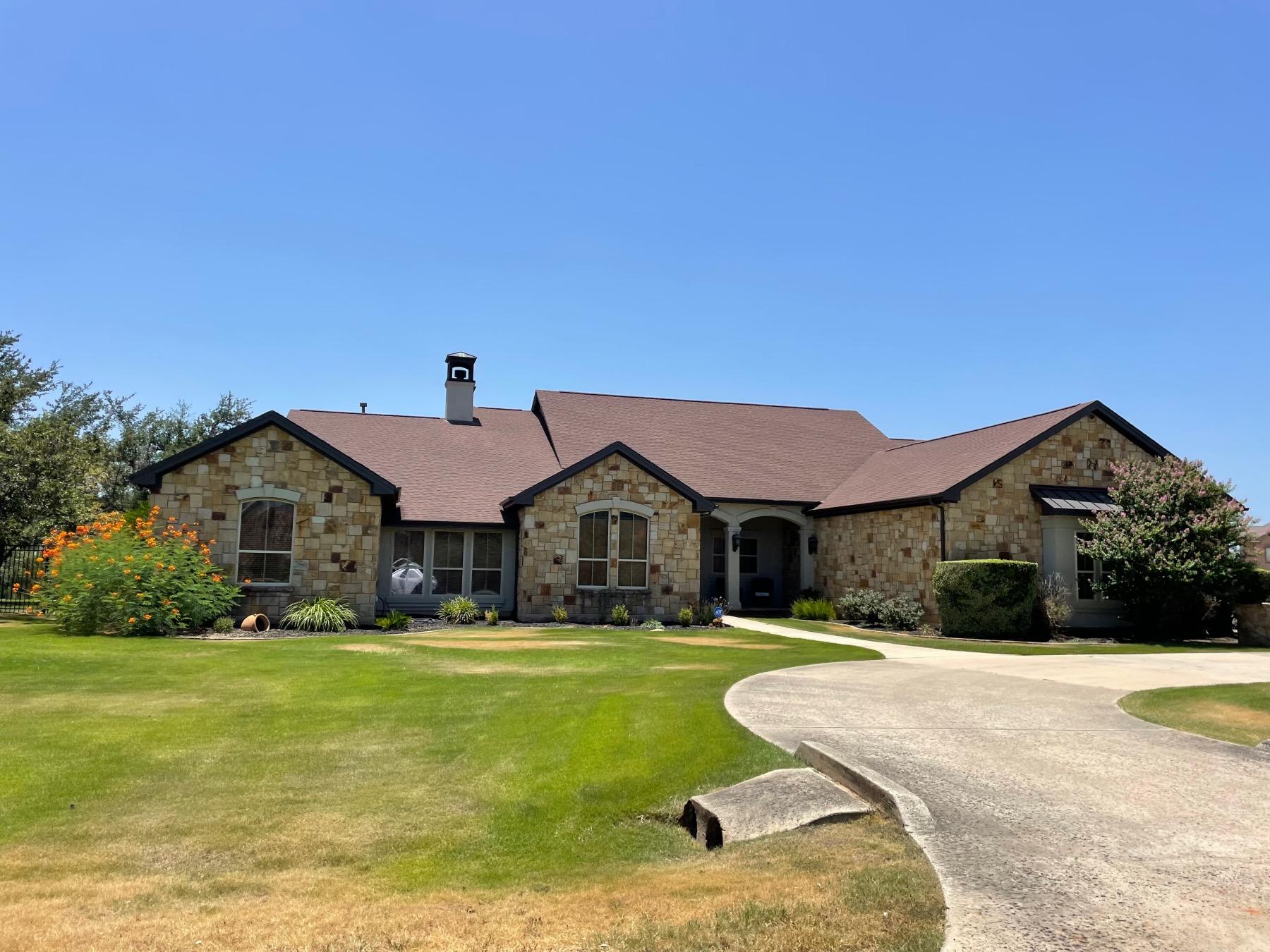 one story home in Majestic Hills Ranchettes 78738