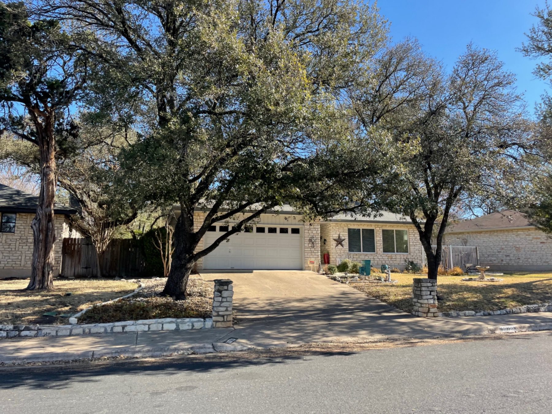 windridge one story stone home in Austin texas 78759