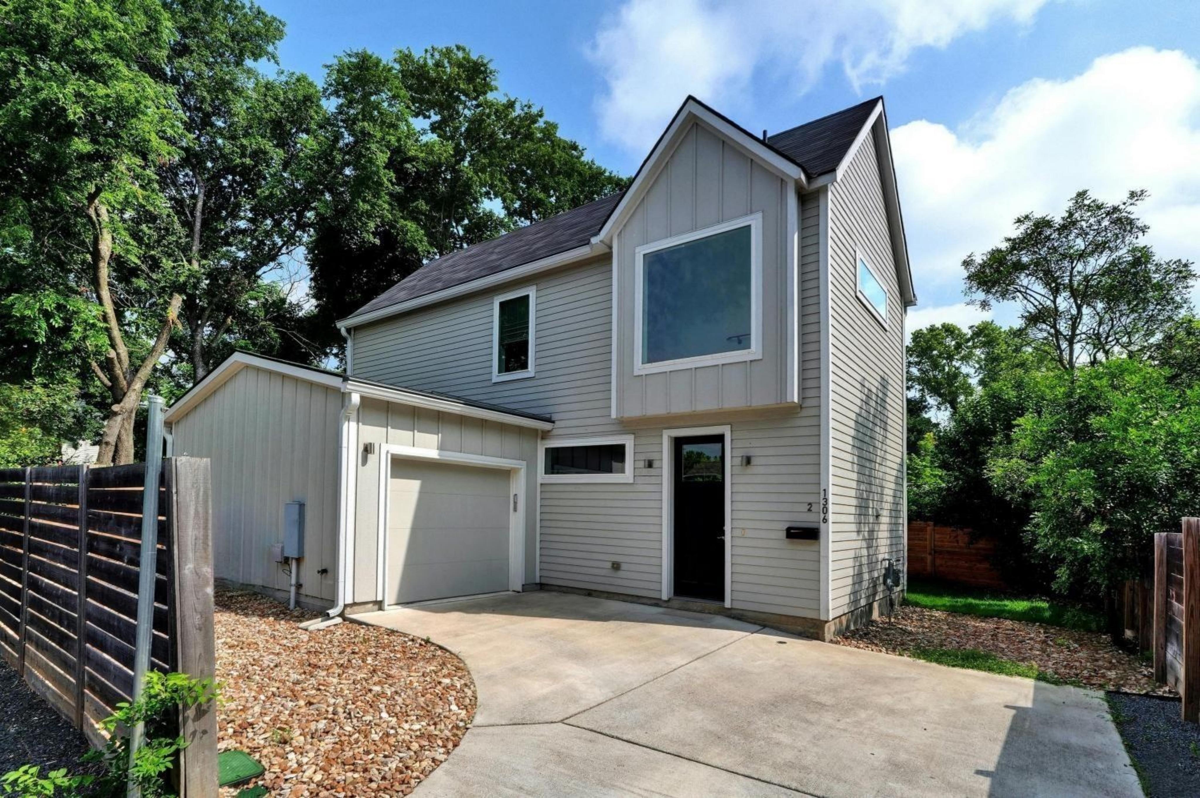 1306 Justin Lane #2 Austin TX 78757