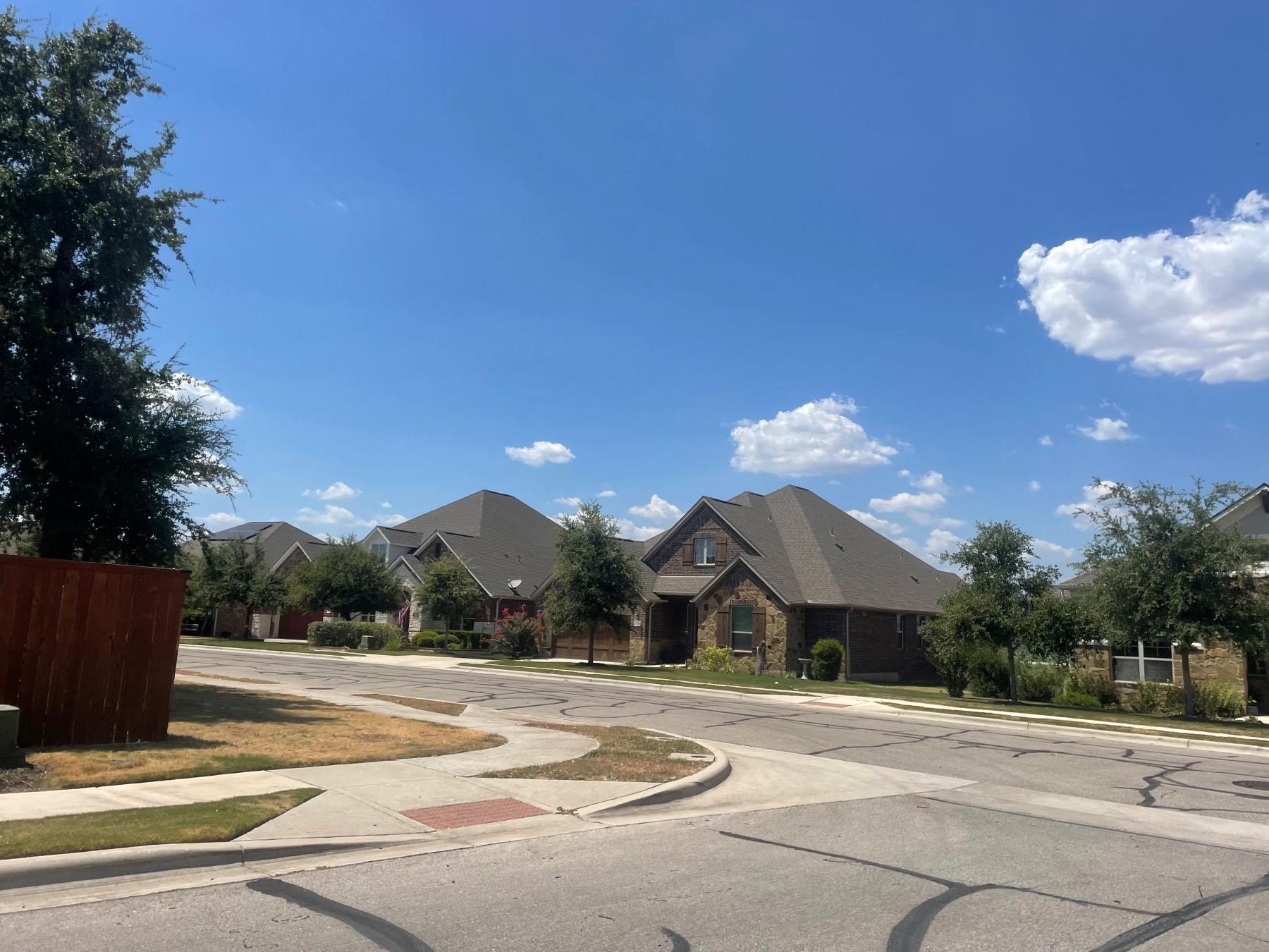 homes in groves at mason hills leander