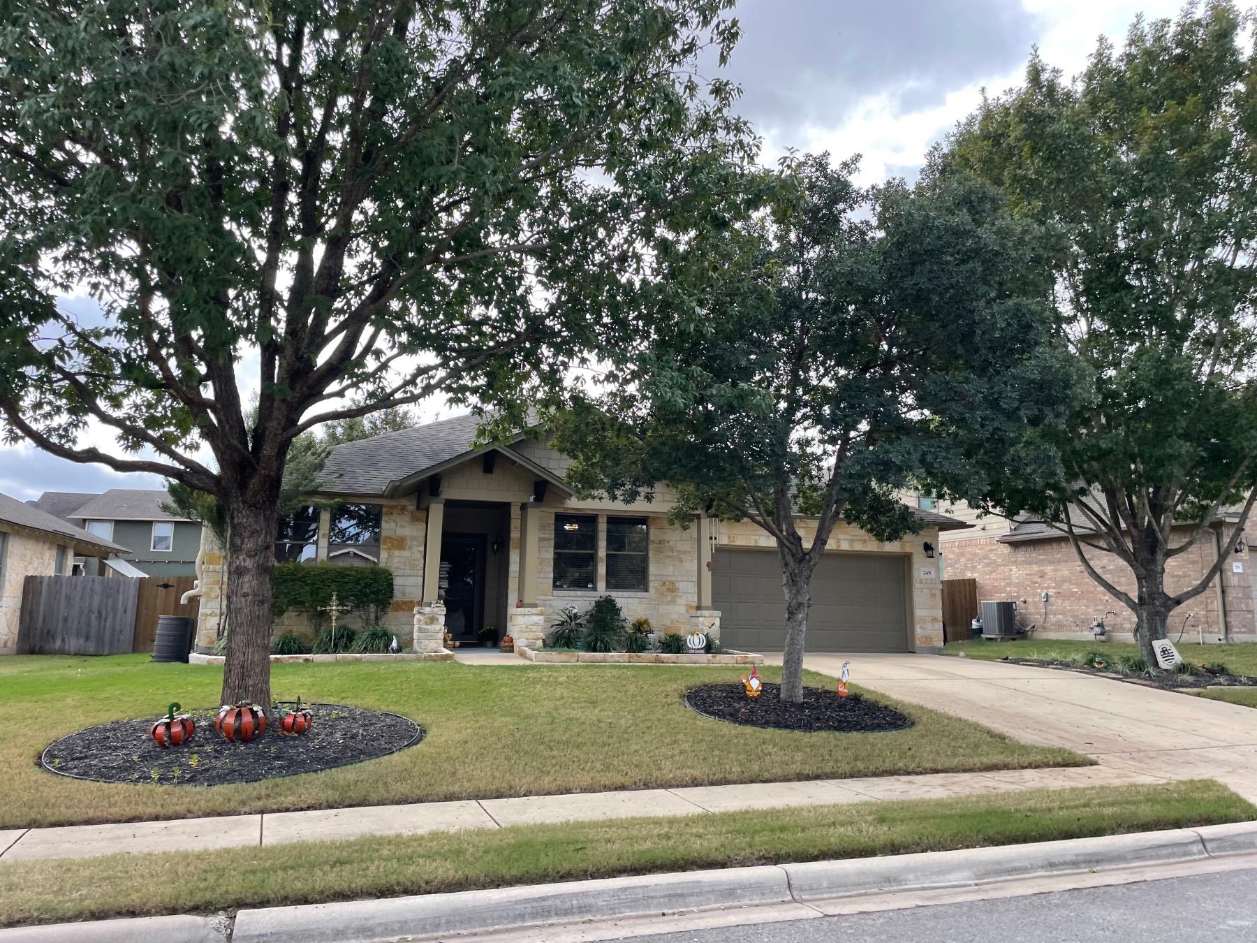 elm grove one story home in buda texas