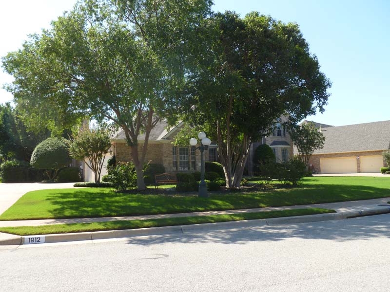 plantation home round rock