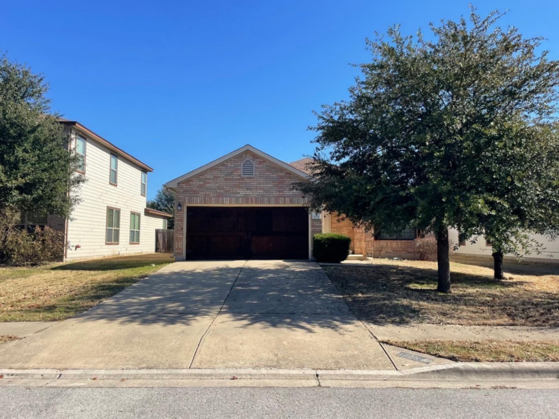 chisholm crossing red brick one story home in round rock tx 78664
