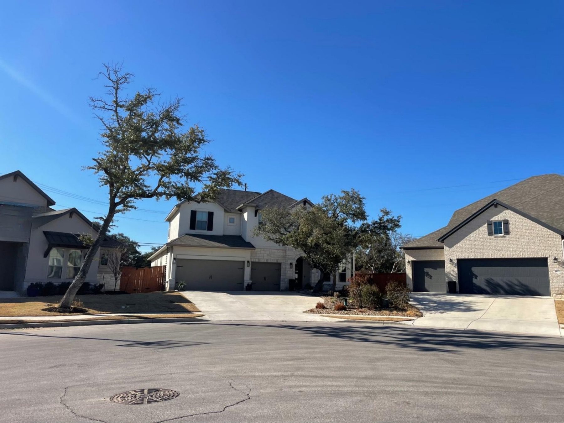 west parke homes on cul de sac in cedar park