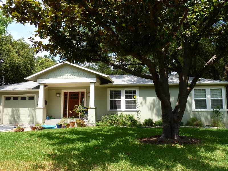 Crestview Austin neighborhood