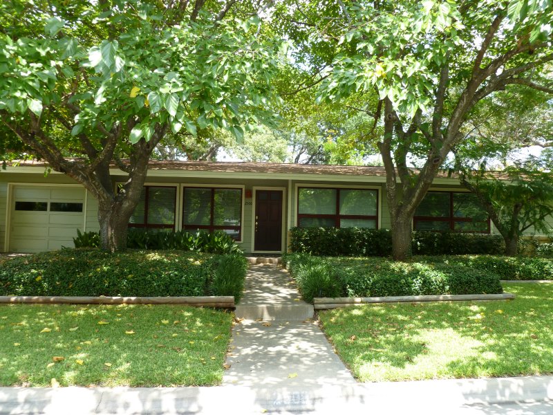 top rated high schools in Austin mccallum