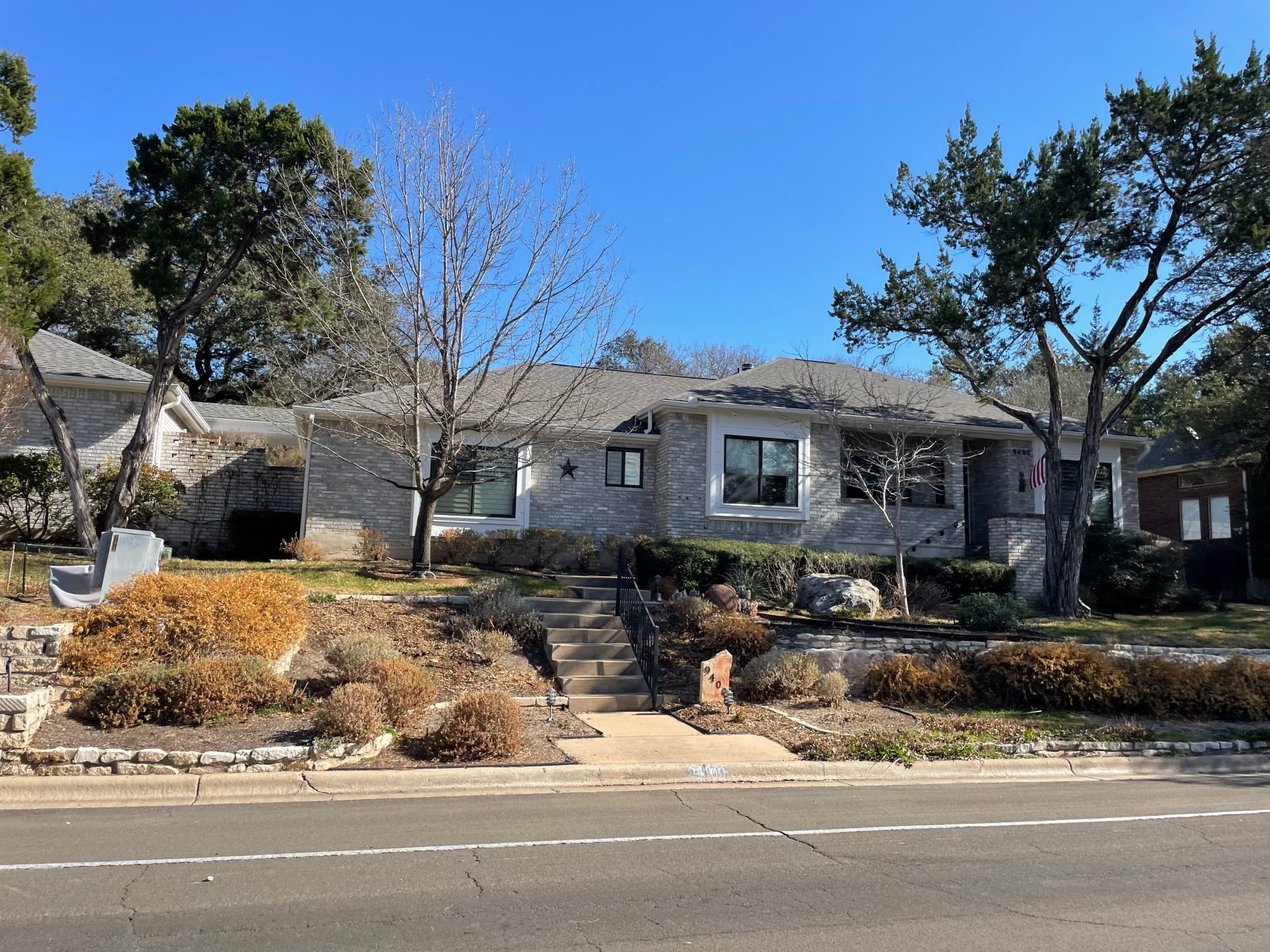 one story spicewood estates home in Austin