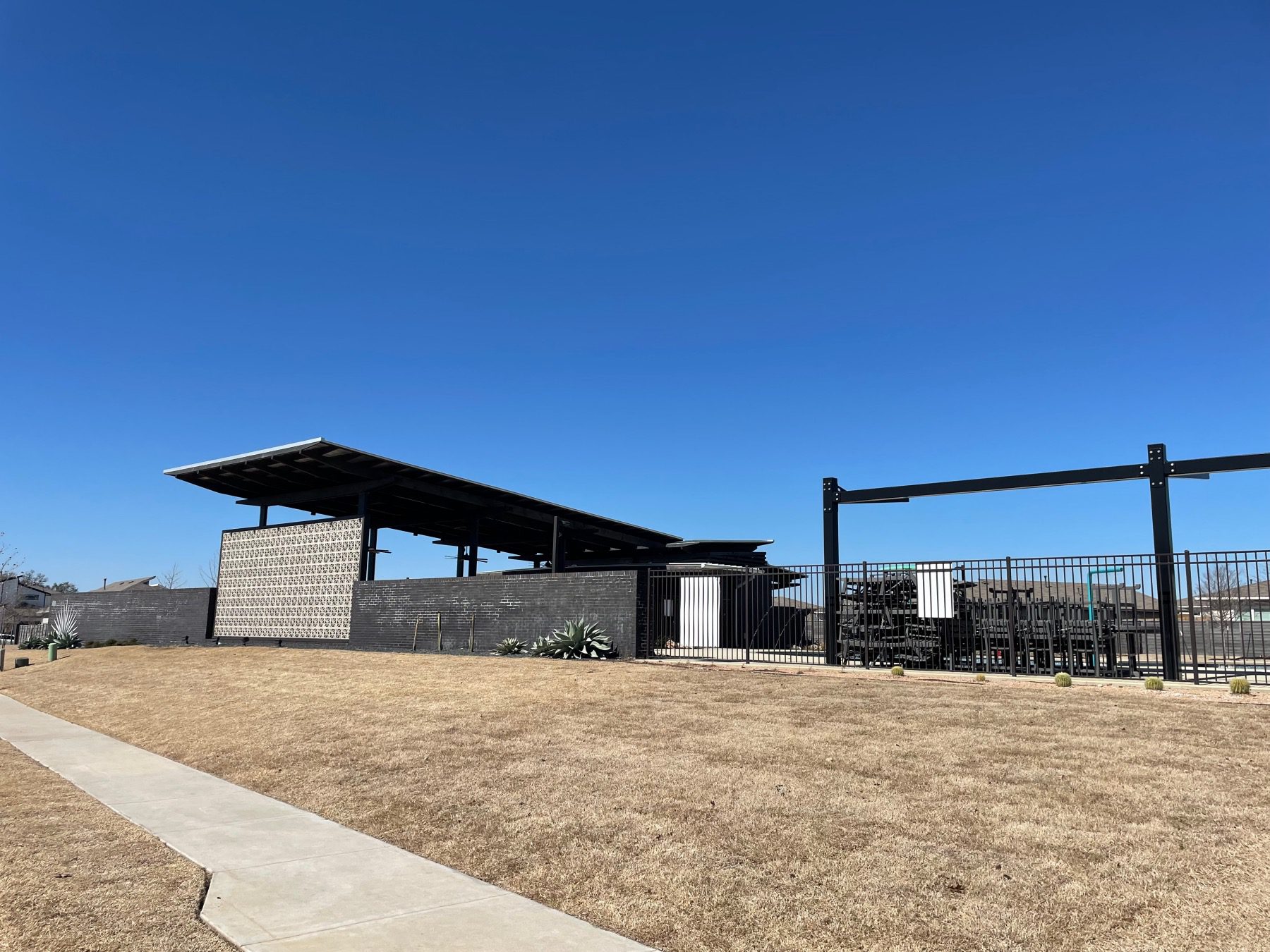 wildleaf community center