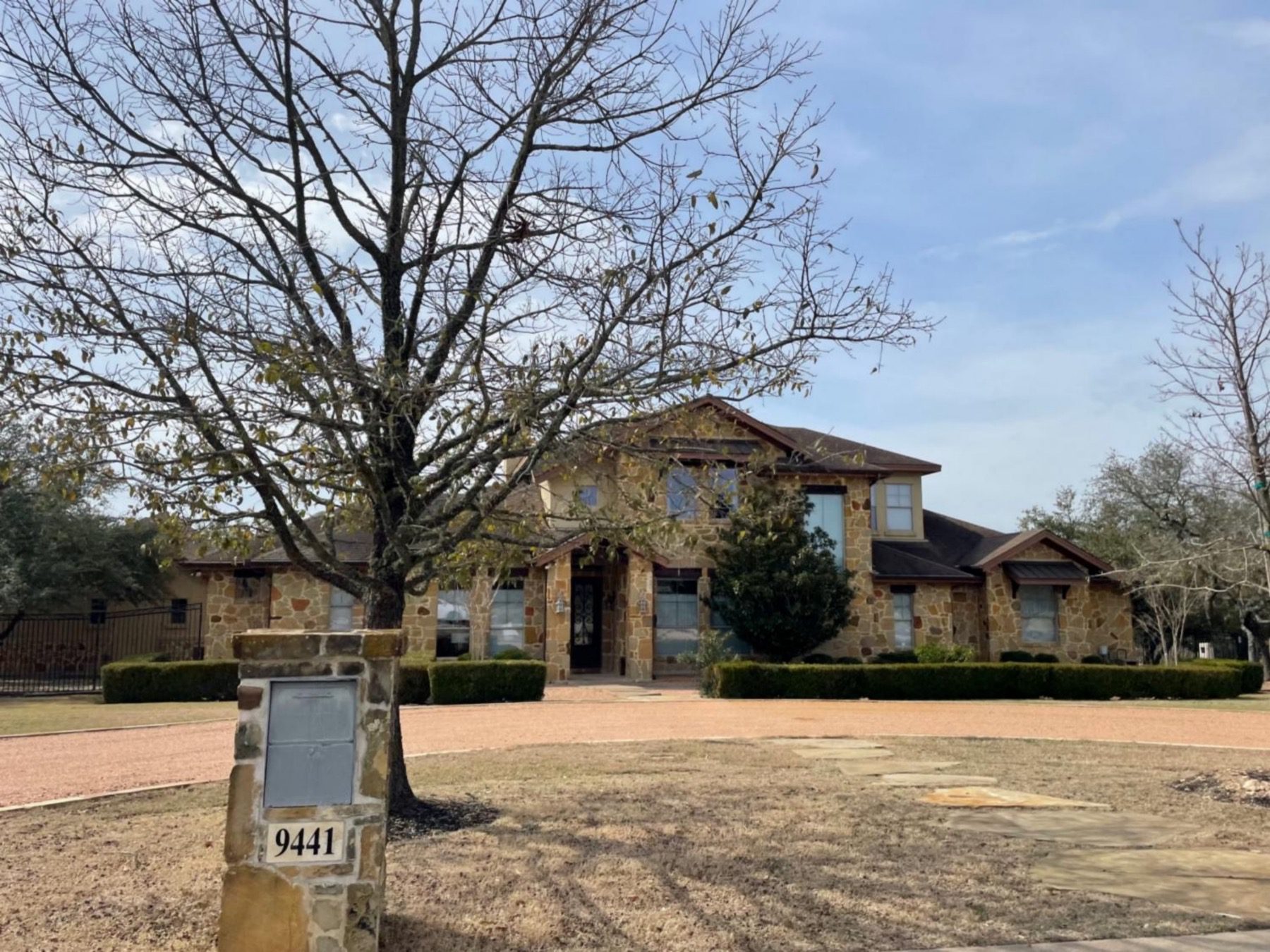granada oaks home with circle driveway Austin tx 78737
