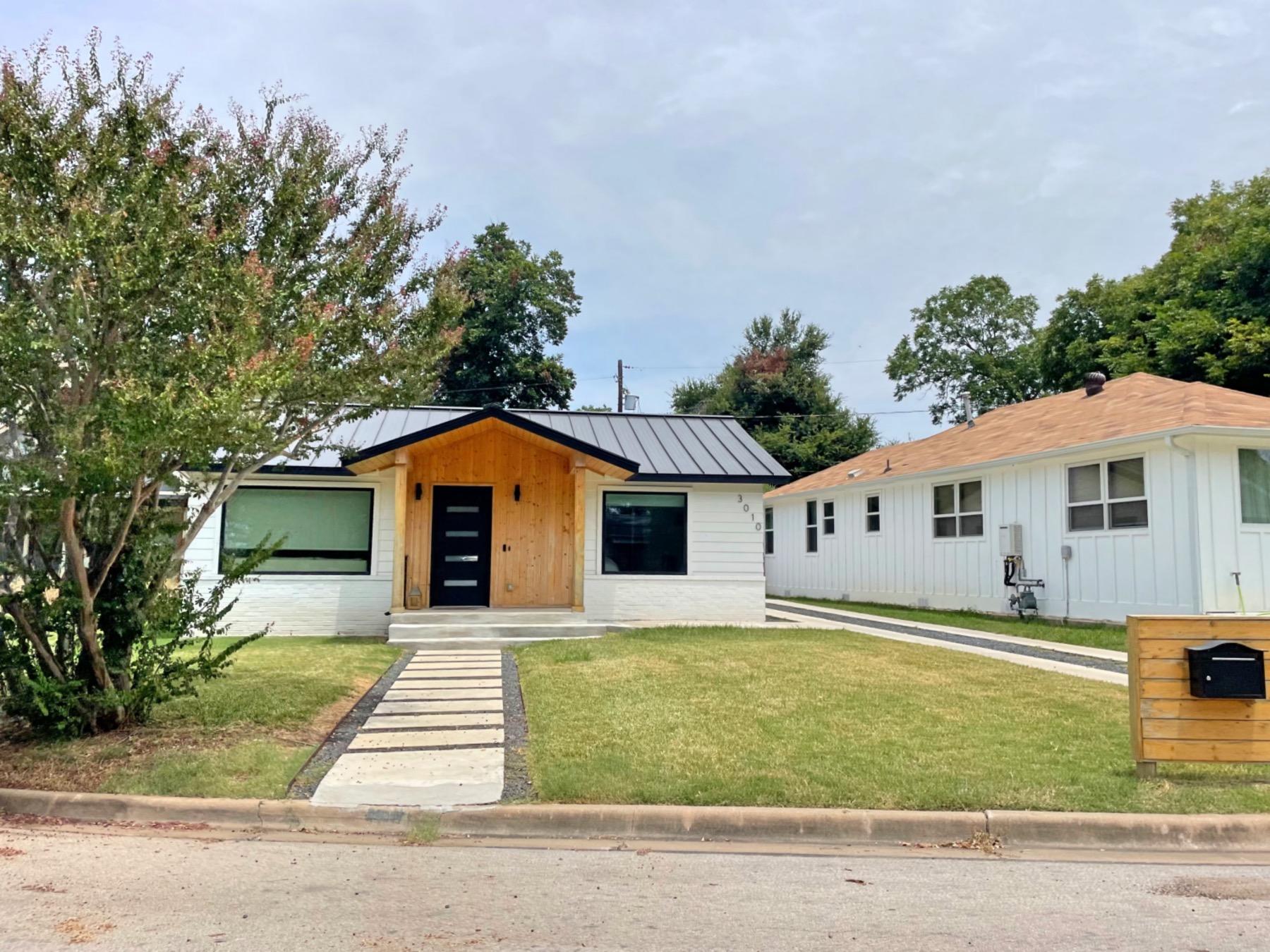 new construction in McKinley heights Austin tx 78702