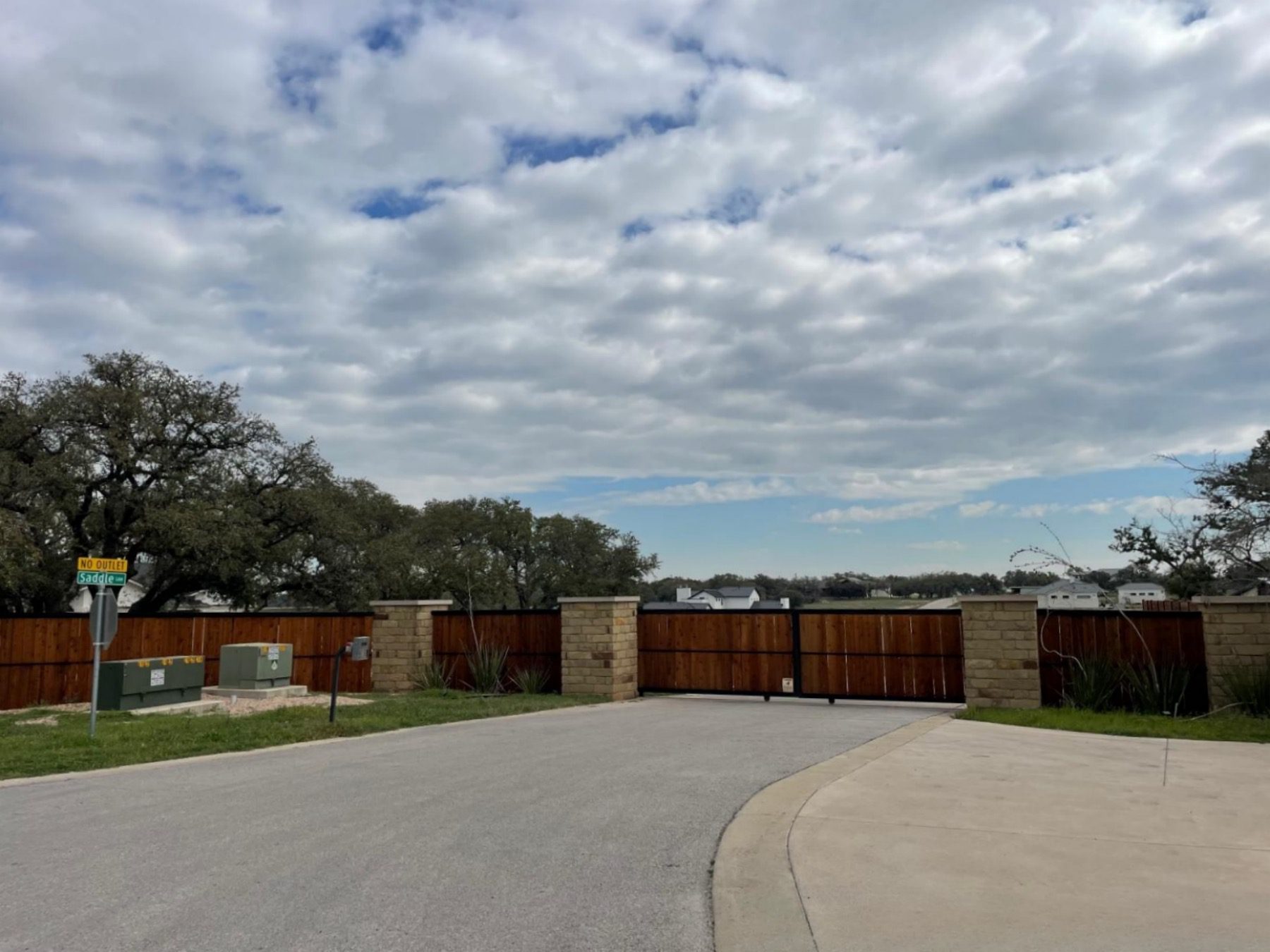 bridle gate liberty hill gated community