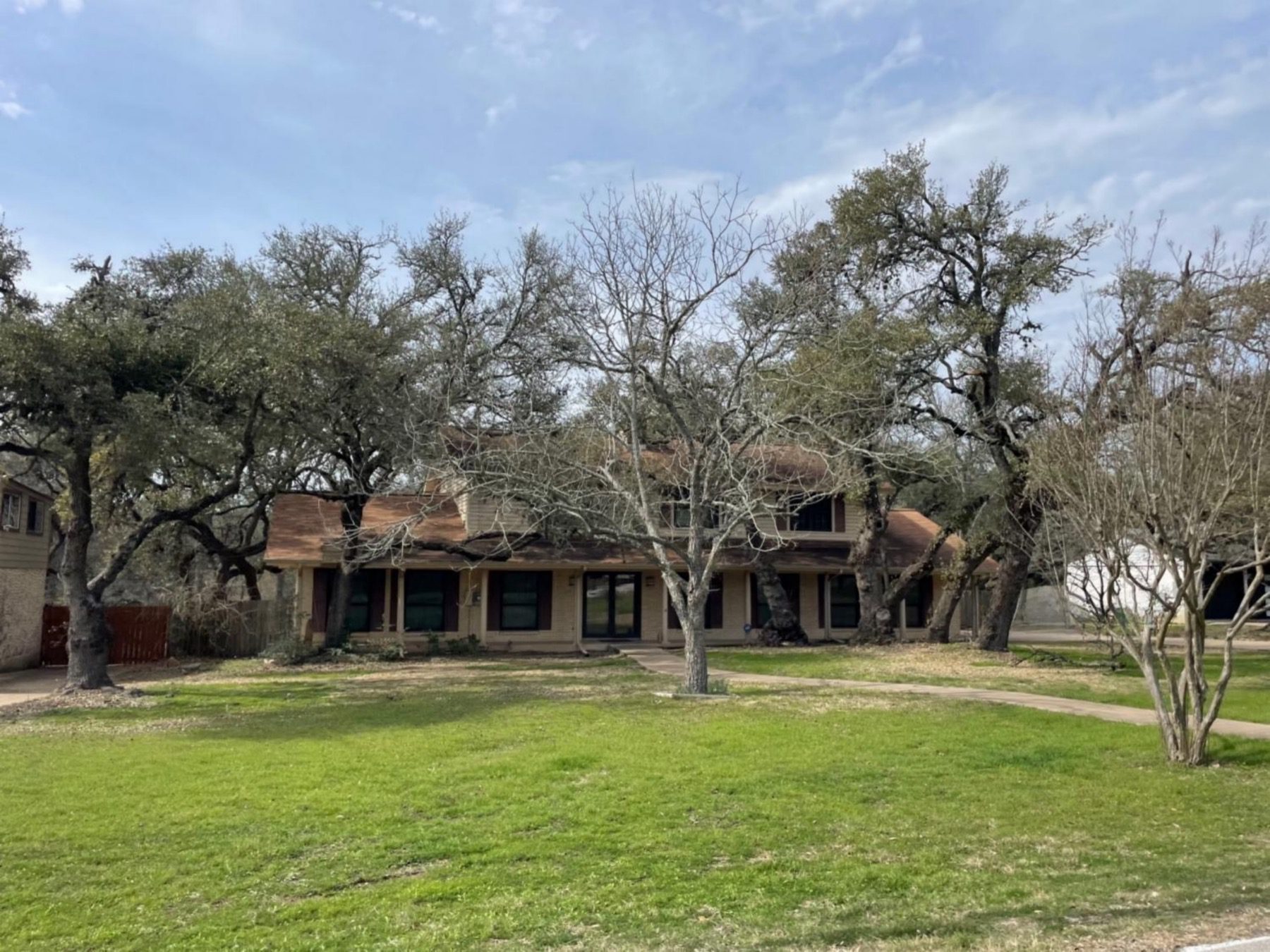 granada hills home on acreage lot Austin tx 78737