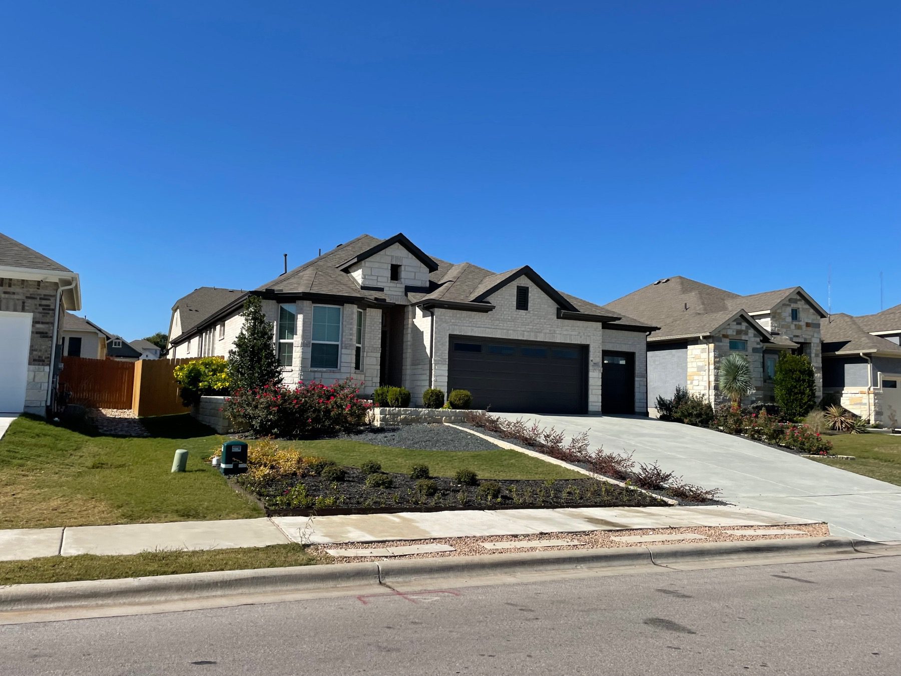 Saddlecreek neighborhood in Georgetown TX