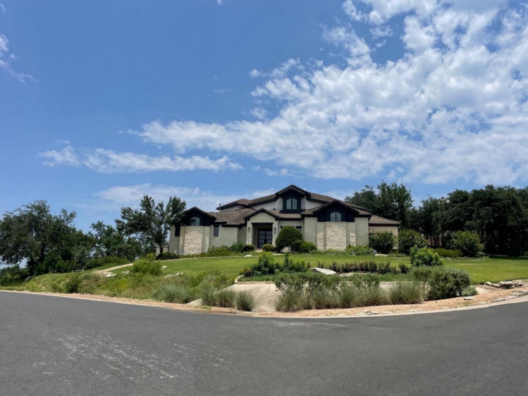 Gaines Ranch home on corner lot Austin tx 78735