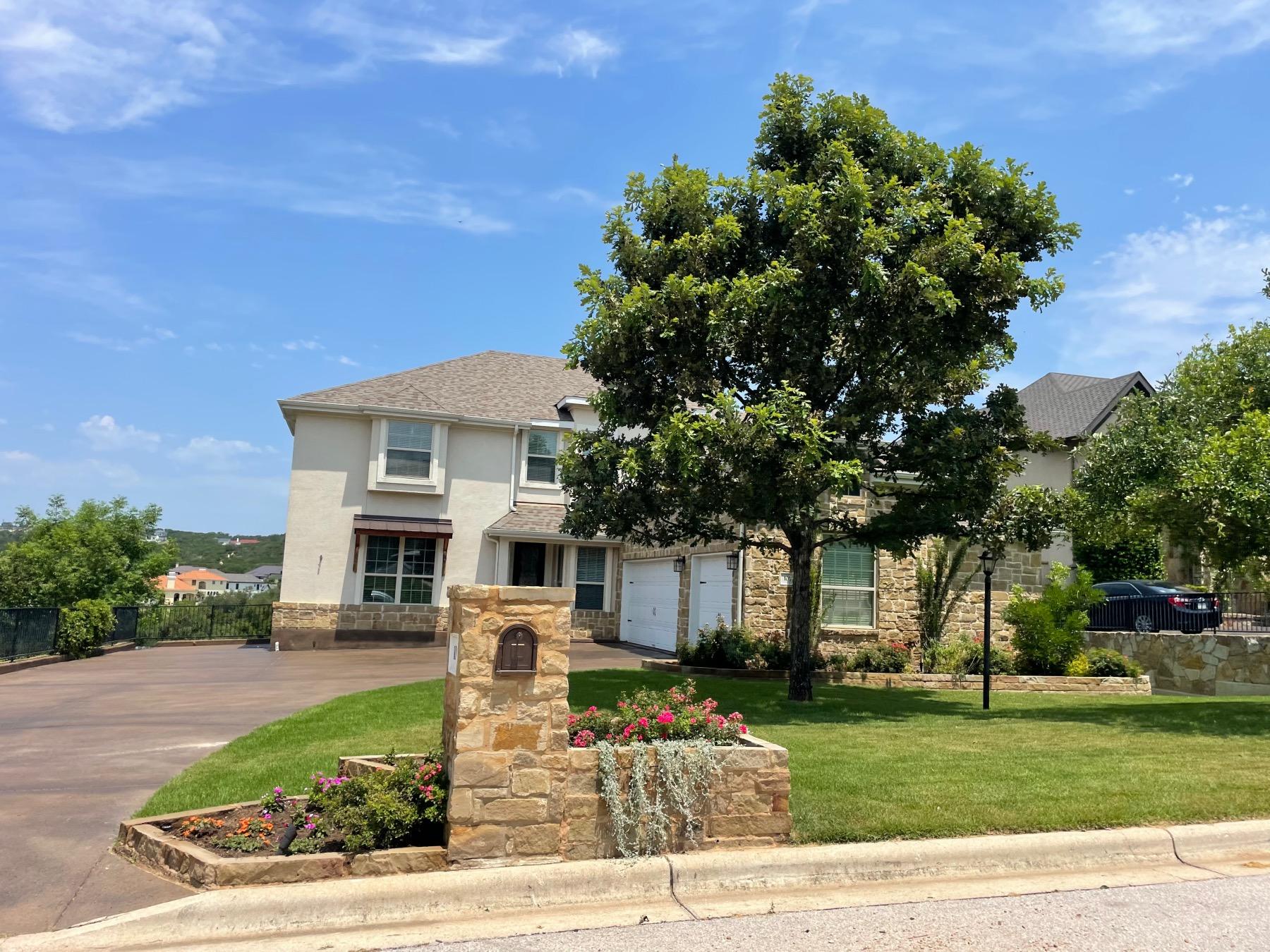 home in palomba at flintrock Lakeway 78738