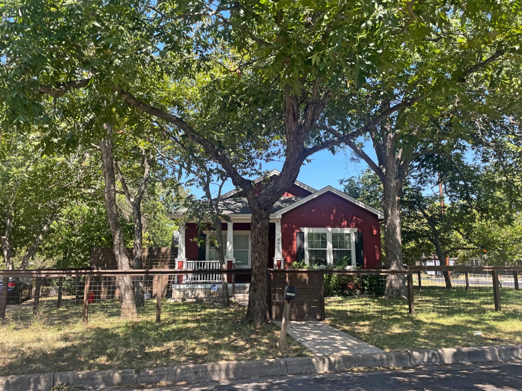 forest oaks fenced home on corner lot Austin tx 78745