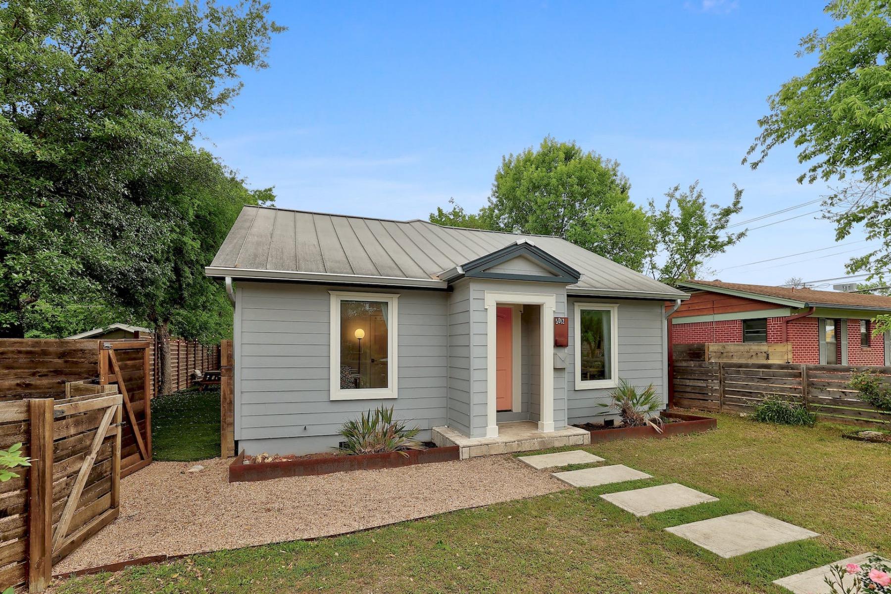 Hyde Park Austin TX home with professionally photographed curb appeal