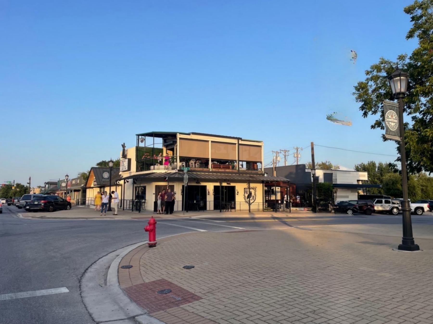 downtown round rock bars