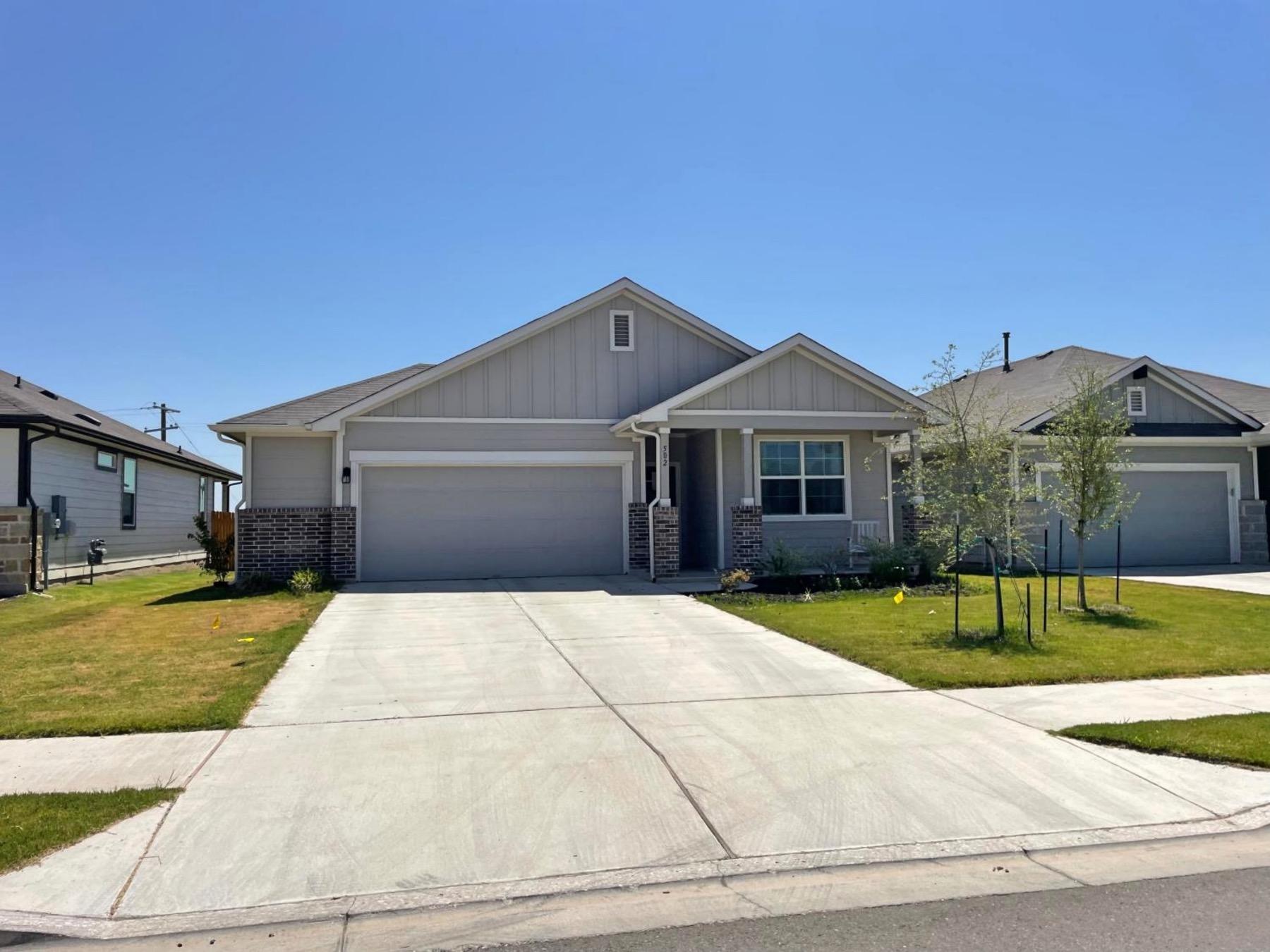 Single-story home in Mustang Creek subdivision in Hutto Texas, one of the best suburbs for first-time homebuyers near Austin