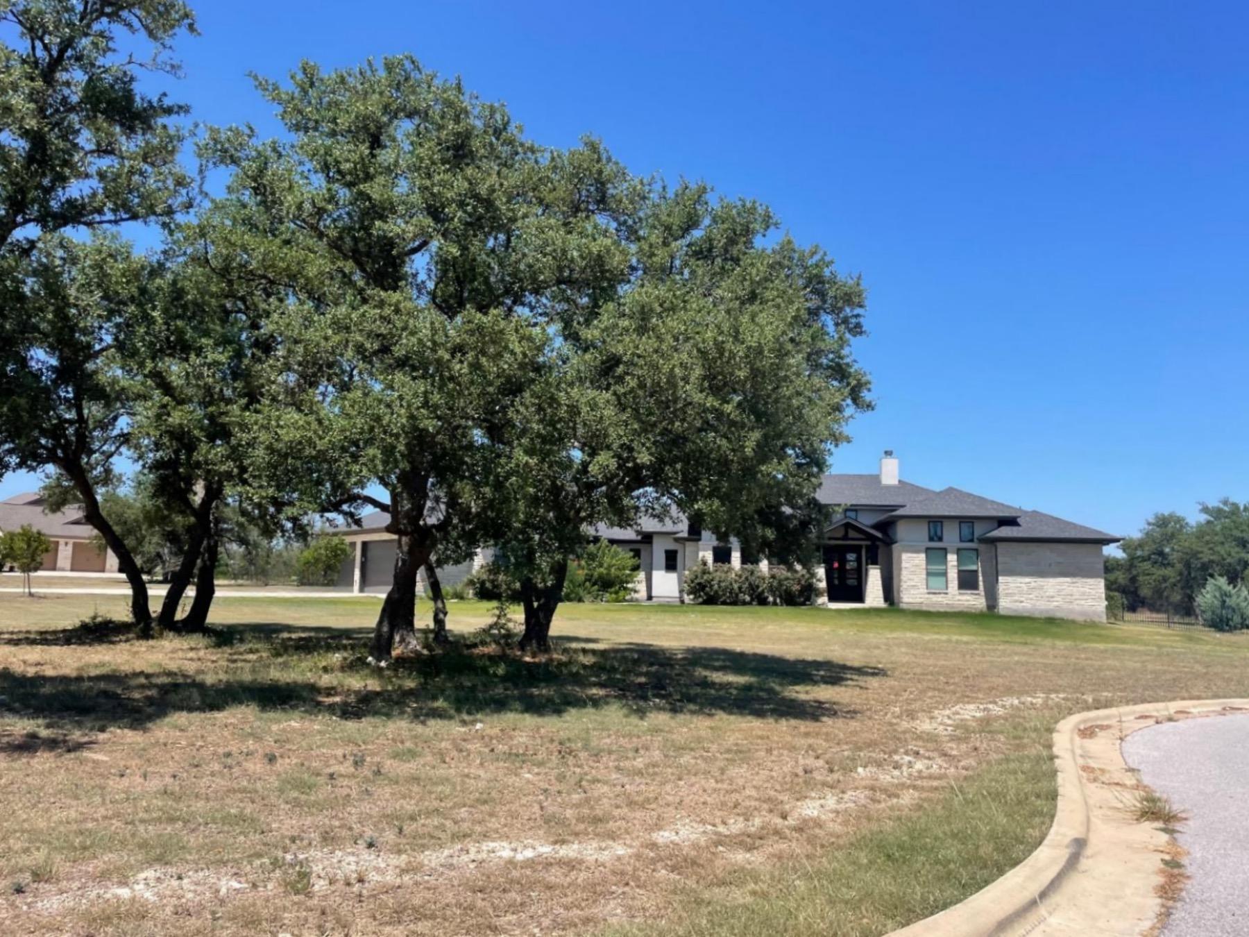 liberty hill home on cul de sac iron oaks