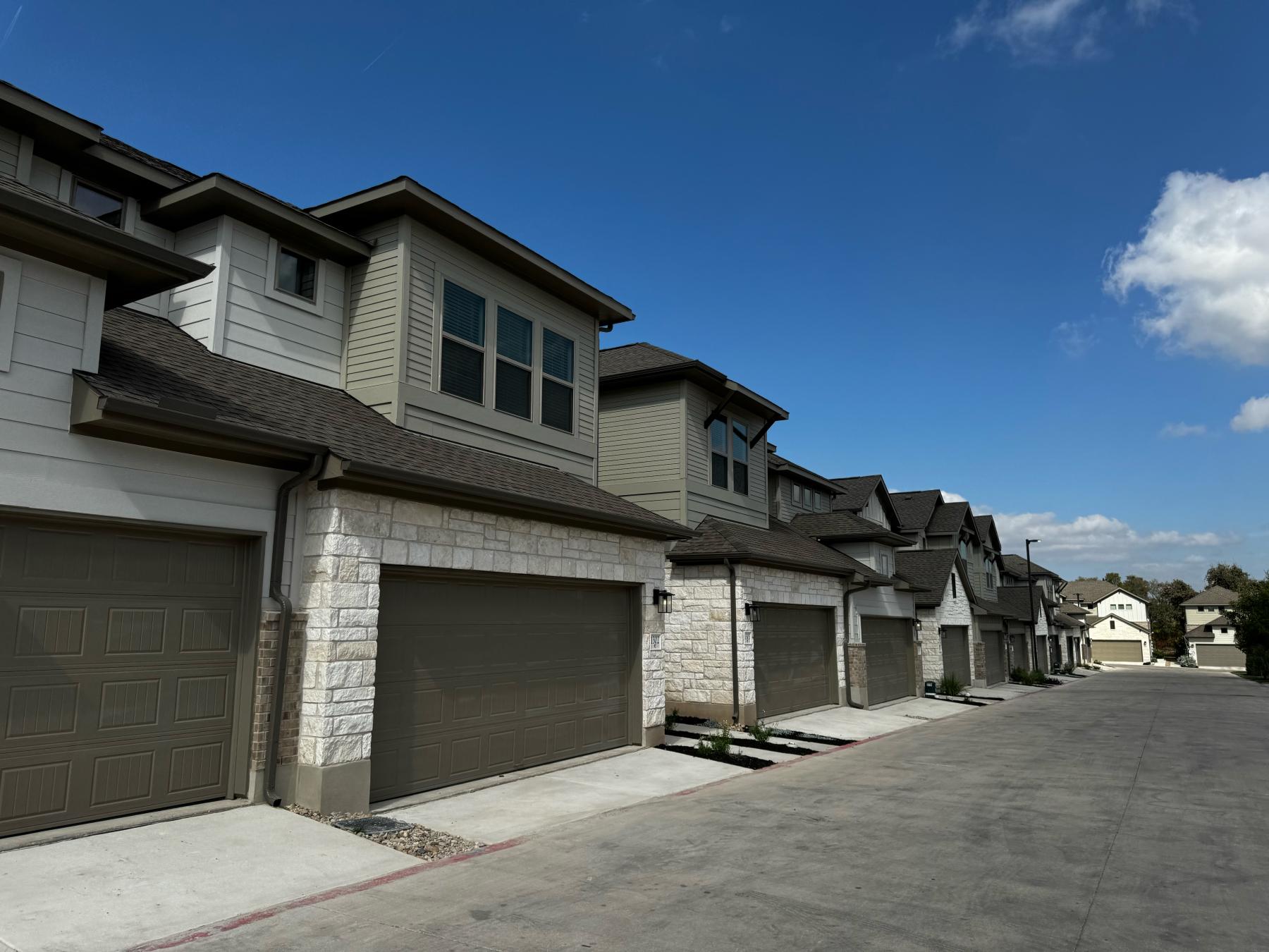 Townhomes with attached garages in Round Rock Texas, a popular Austin suburb for first-time homebuyers
