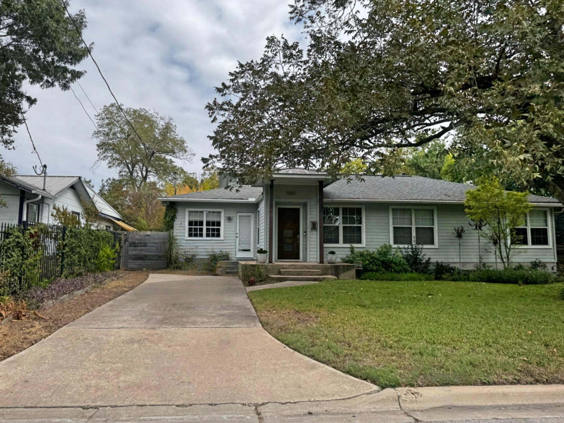 Brentwood Central Austin Neighborhood Guide