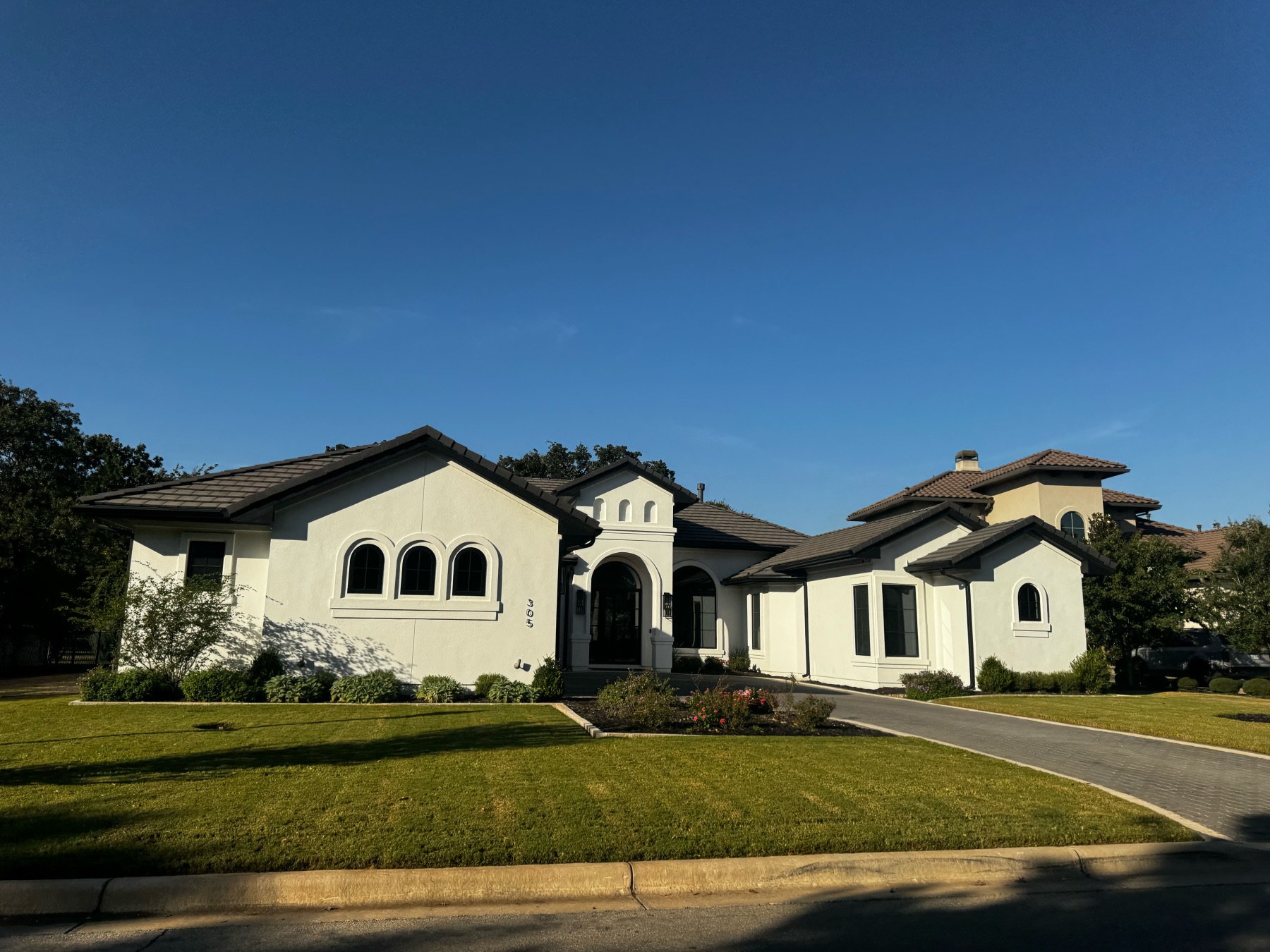 homes near Frost Elementary School in Cimarron Hills neighborhood, Georgetown TX