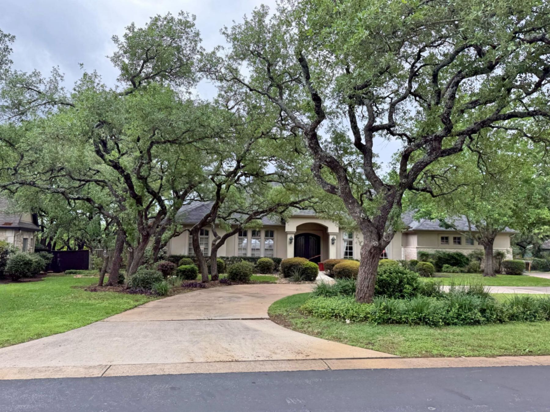 uplands bee cave neighborhood guide