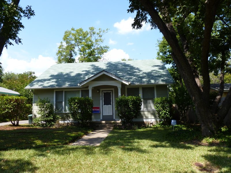 Brentwood Neighborhood Guide Living in Brentwood Austin 78757
