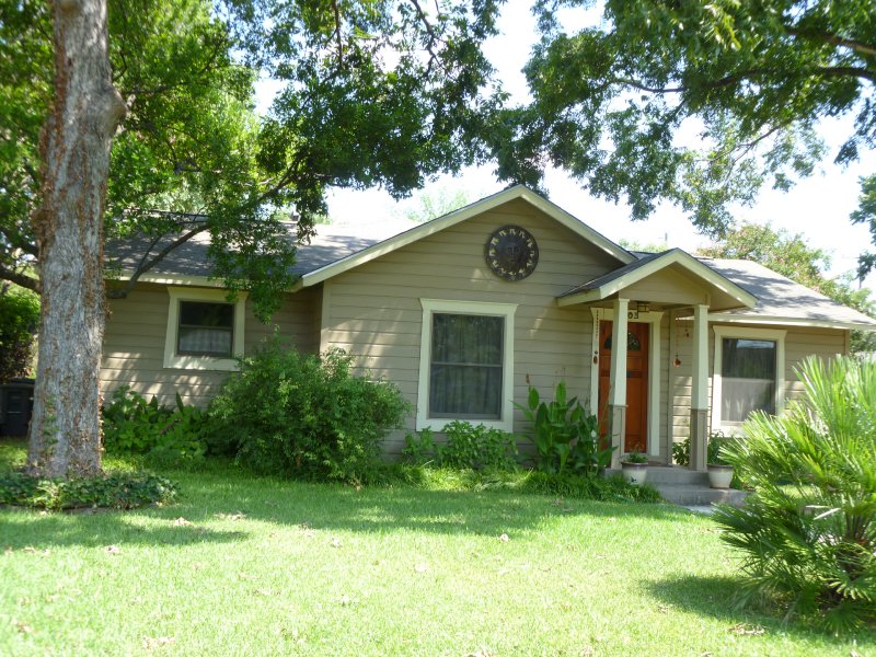 Brentwood Neighborhood Guide Living in Brentwood Austin 78757