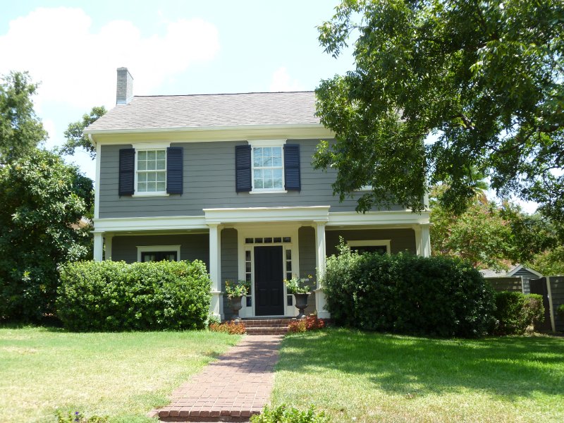 Bryker Woods home with guesthouse