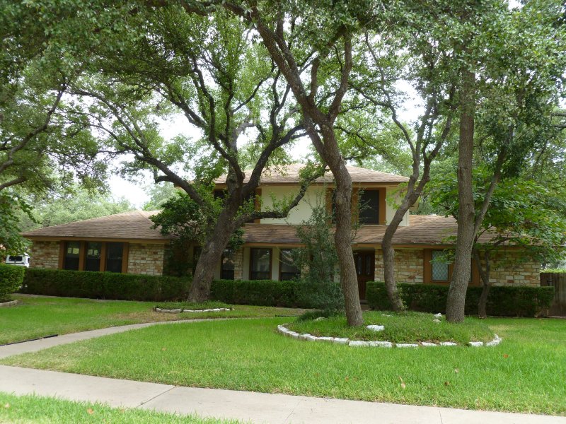 top 20 Austin neighborhoods with great schools $1MM-$1.5MM flintrock at hurst creek