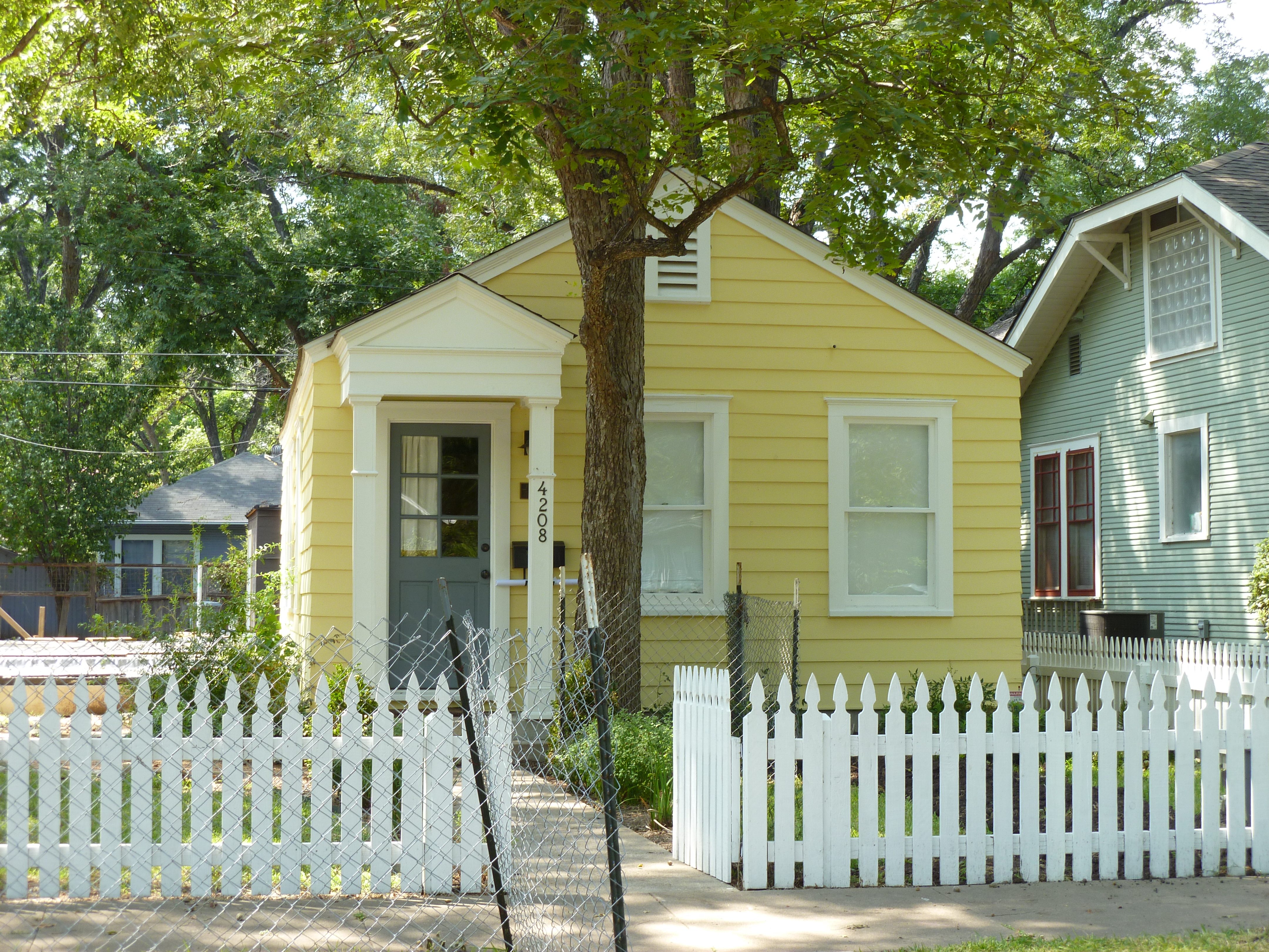 Real Estate in Hyde Park