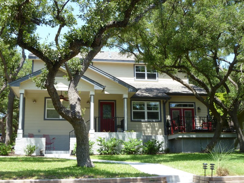 Austin urban homes 800k 1mm South Lamar