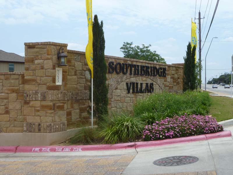 southbridge villas southwest Austin neighborhood guide