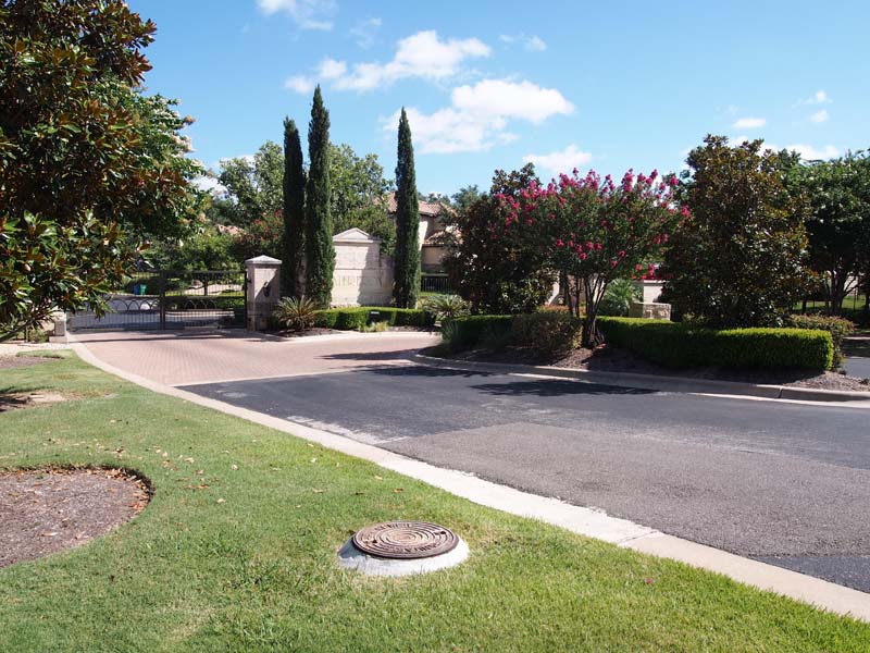 Austin luxury waterfront neighborhoods water front lakeway