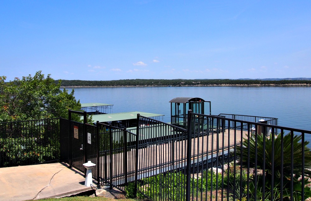 Austin neighborhoods with lake access costa bella