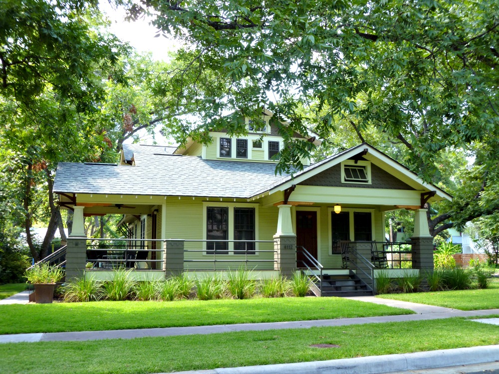 neighborhoods near UT austin hyde park