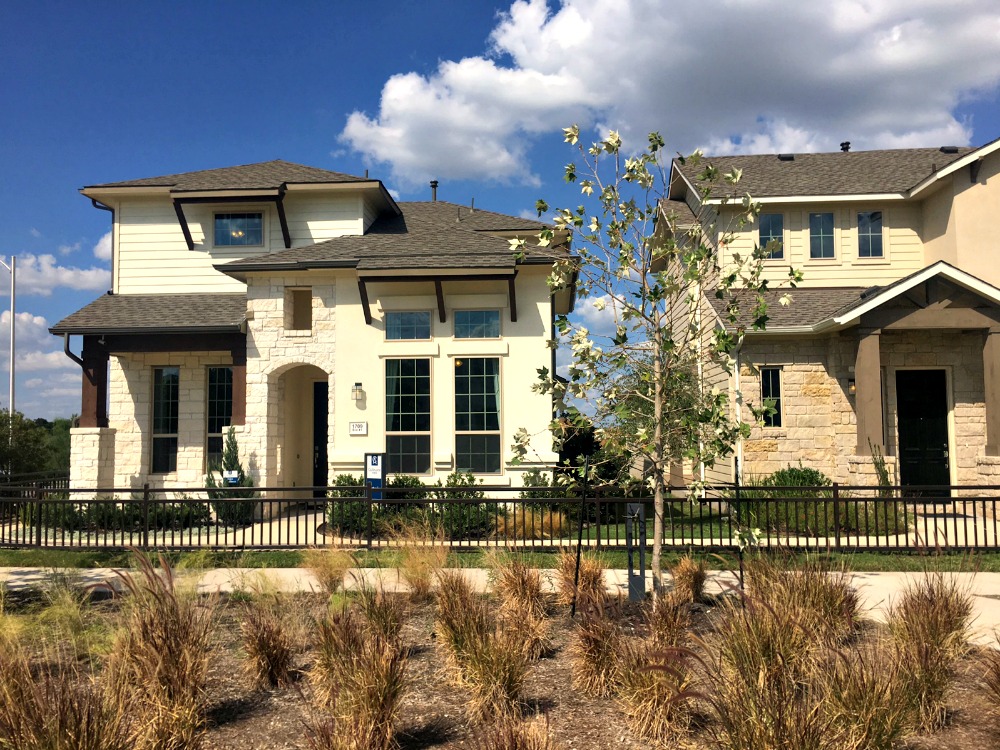 homes near oracle austin park east