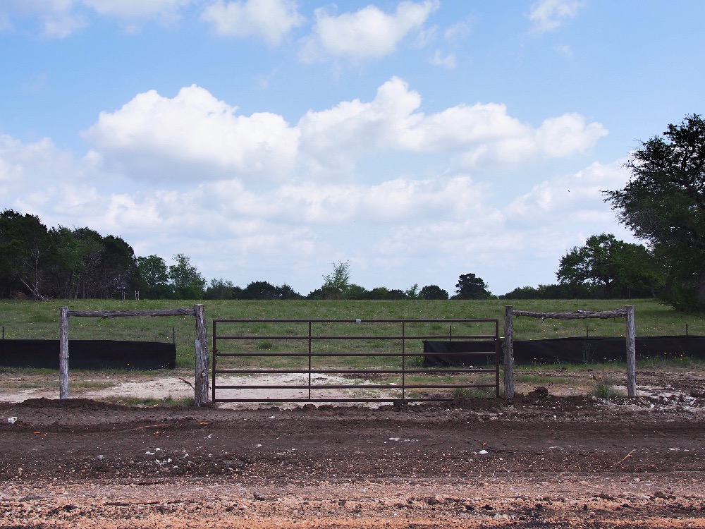 austin neighborhoods modern farmhouses medlin creek ranch