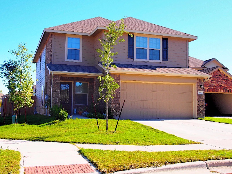 neighborhoods near austin airport colorado crossing