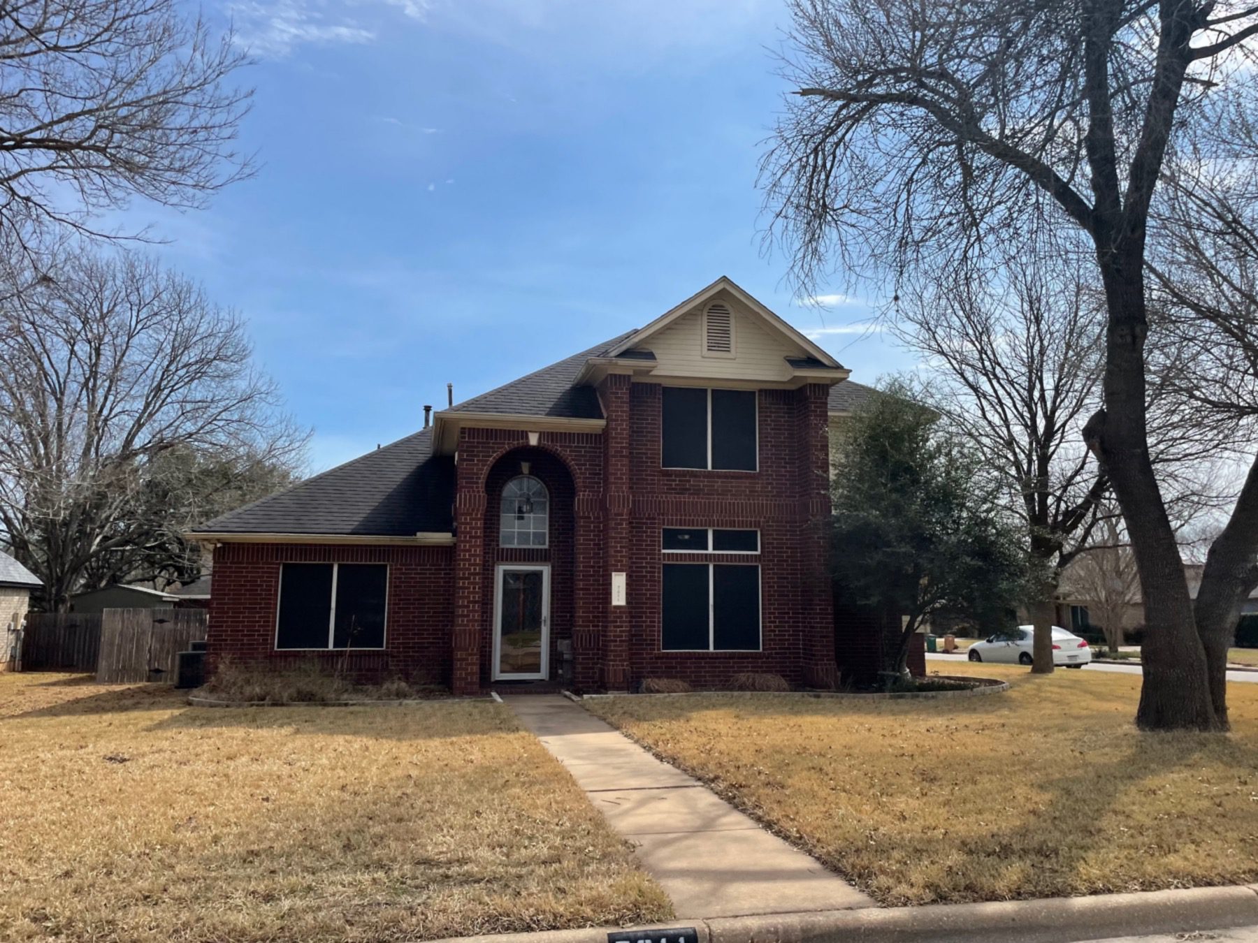Beckett meadows home on corner lot Austin tx